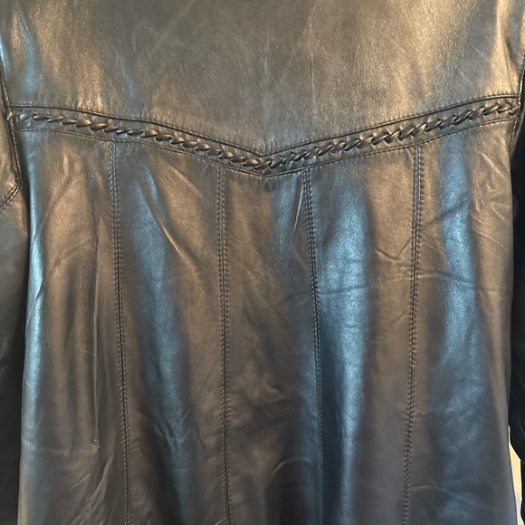 Vintage, long, black, detailed, leather jacket, medium - Picture 12 of 13